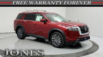 New 2025 Nissan Pathfinder SL w/ SL Premium Package