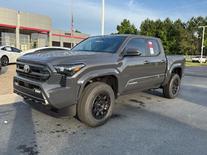 New 2025 Toyota Tacoma SR5
