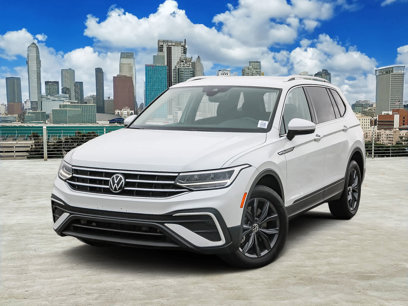 Certified 2023 Volkswagen Tiguan SE