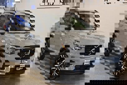 Used 2024 Volvo XC40 B5 Core