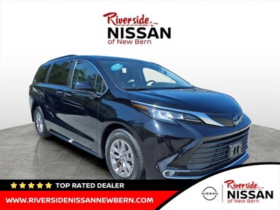 Used 2023 Toyota Sienna XLE