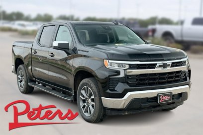 New 2025 Chevrolet Silverado 1500 LT w/ LPO, Dark Essentials Package