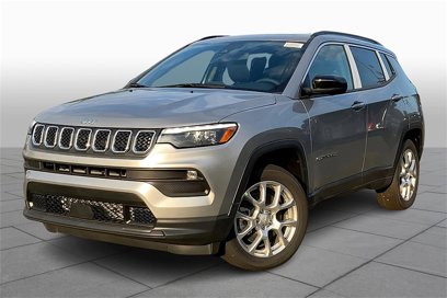 New 2023 Jeep Compass Latitude w/ Sun and Sound Group
