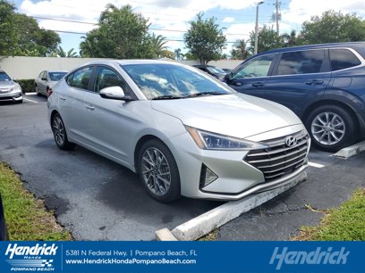 Used 2019 Hyundai Elantra Limited w/ Ultimate Package 02