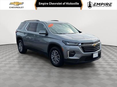 Used 2023 Chevrolet Traverse LT