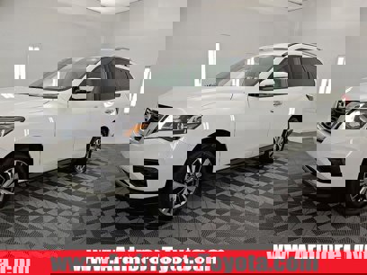 Used 2020 Nissan Pathfinder SL