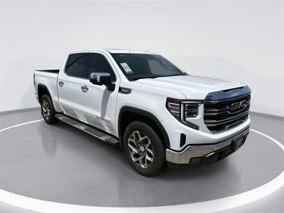 New 2025 GMC Sierra 1500 SLT