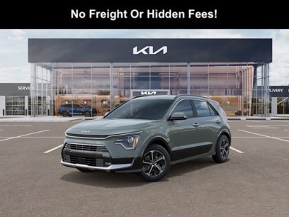 New 2025 Kia Niro SX