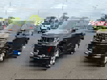 New 2025 Jeep Grand Cherokee L Laredo