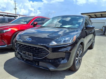 Used 2021 Ford Escape SE w/ SE Sport Appearance Package