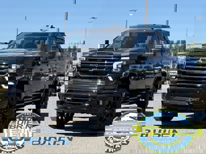 New 2025 Chevrolet Silverado 2500 High Country w/ Midnight Edition