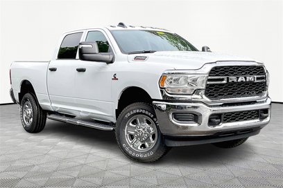 New 2024 RAM 2500 Tradesman w/ Chrome Appearance Group