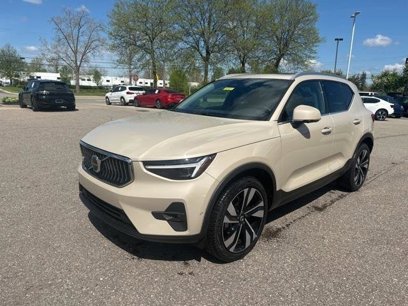 Certified 2025 Volvo XC40 B5 Plus w/ Protection Package Premier
