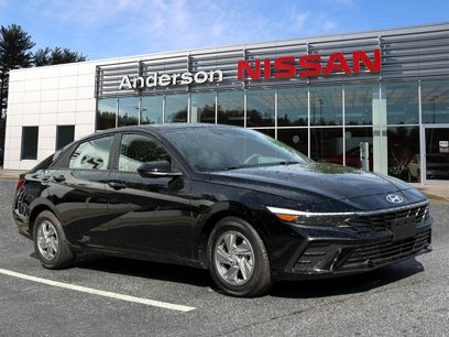 Used 2024 Hyundai Elantra SE