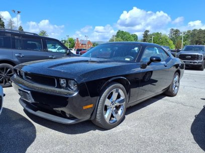 Used 2011 Dodge Challenger SE