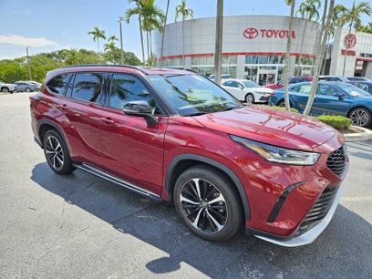 Used 2022 Toyota Highlander XSE