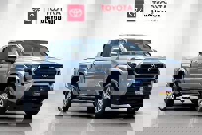 New 2025 Toyota Tacoma SR5