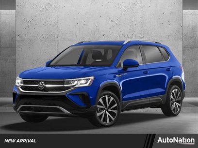 Used 2022 Volkswagen Taos SE w/ Panoramic Sunroof Package