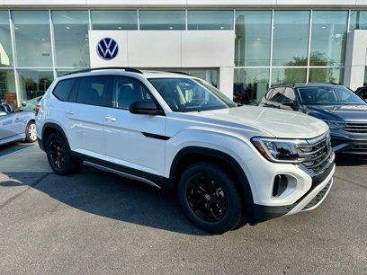 New 2024 Volkswagen Atlas Peak Edition SEL