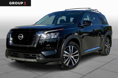 Used 2024 Nissan Pathfinder Platinum