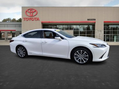 Used 2020 Lexus ES 300h w/ Premium Package