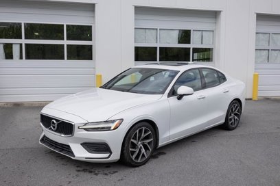Used 2020 Volvo S60 T5 Momentum