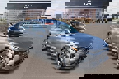 New 2025 Kia K4 LXS