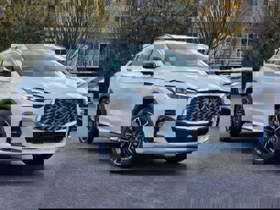 New 2025 INFINITI QX55 Essential