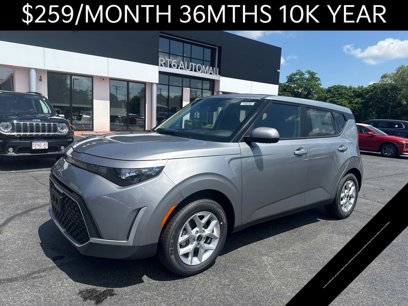 New 2025 Kia Soul LX