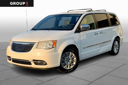 Used 2012 Chrysler Town & Country Limited w/ Luxury Group