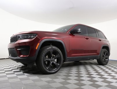 Used 2023 Jeep Grand Cherokee Altitude