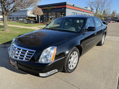 Used 2009 Cadillac DTS w/ Sun And Sound Package