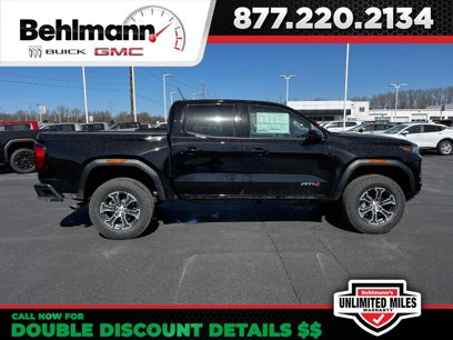 New 2025 GMC Canyon AT4