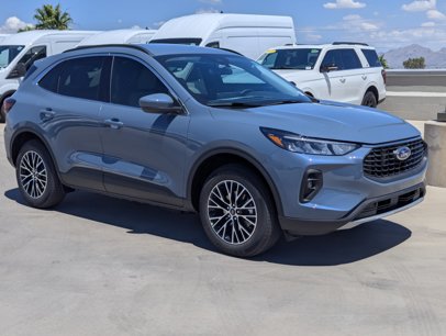 New 2025 Ford Escape SE