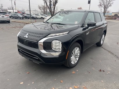 New 2025 Mitsubishi Outlander ES