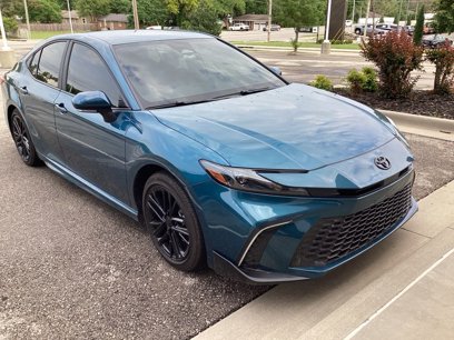 Used 2025 Toyota Camry SE
