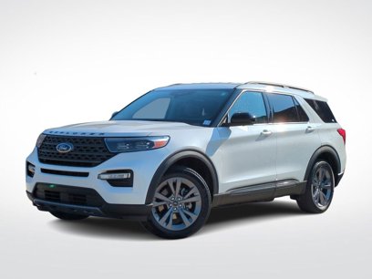 Certified 2022 Ford Explorer XLT w/ Equipment Group 202A