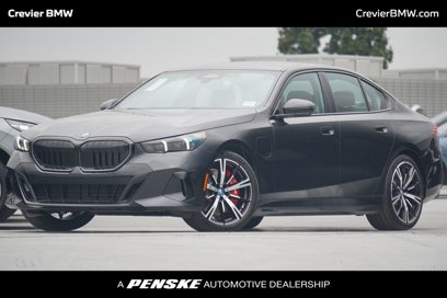 New 2025 BMW 550e xDrive w/ Premium Package