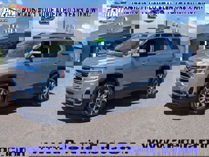 Used 2023 GMC Acadia SLT