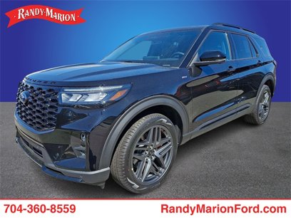 New 2025 Ford Explorer ST-Line w/ Premium Package