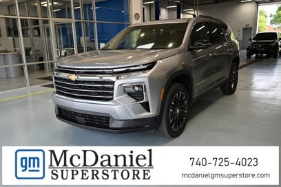 New 2025 Chevrolet Traverse LT w/ Sun and Wheel Package