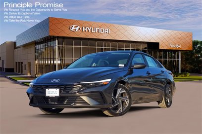 New 2025 Hyundai Elantra SEL