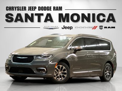 New 2025 Chrysler Pacifica Pinnacle