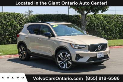 Used 2025 Volvo XC40 B5 Plus w/ Climate Package