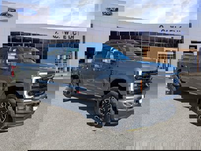 New 2025 Ford F250 Platinum