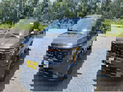 New 2025 Kia Carnival SX Prestige