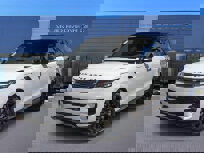New 2025 Land Rover Range Rover Sport SE