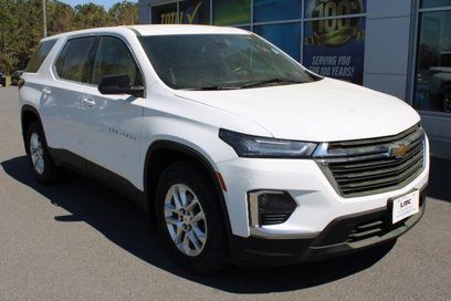 Used 2022 Chevrolet Traverse LS