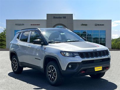 New 2024 Jeep Compass Trailhawk w/ Sun and Sound Group