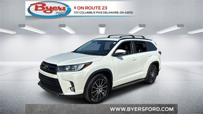 Used 2017 Toyota Highlander SE